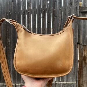 2006 Coach Janice Legacy